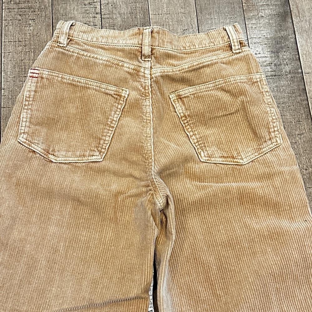 BDG Urban Outfitters High & Wide Corduroy Pant in tan size 26 - Picture 5 of 7